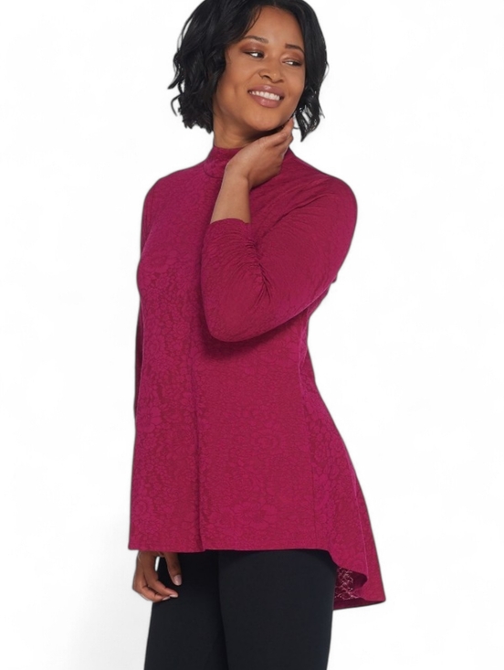 Susan Graver Tops - Susan Graver jacquard Textured Berry Mock Neck Plus Size Feminine Tunic  Sz 3X